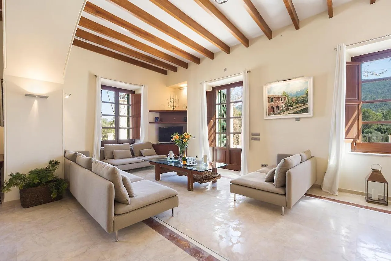 Majestic Holiday Estate Up To 12 In Calvia 0*, Calvià